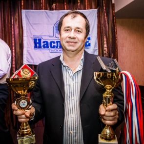   2013.    