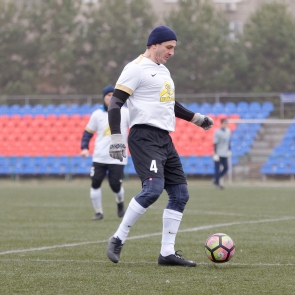   35+ 2019/20.  