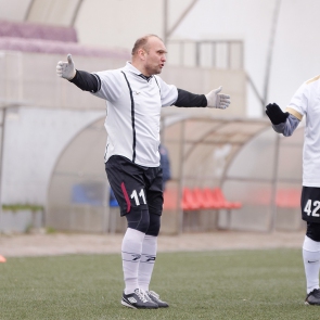   35+ 2019/20.  
