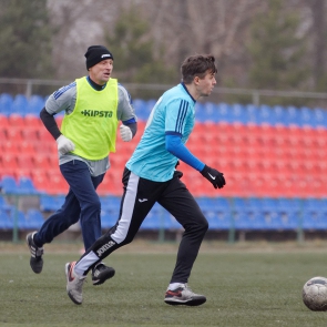   35+ 2019/20.  